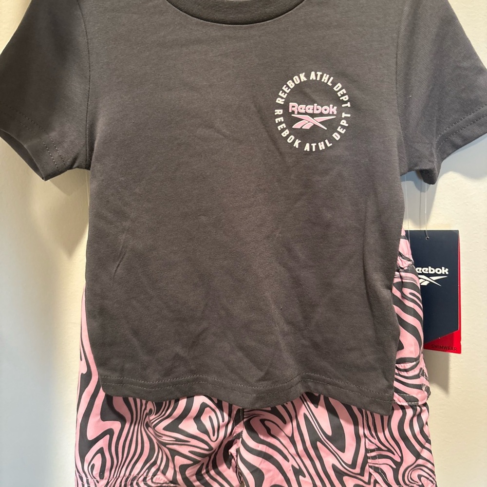 Reebok Charcoal and Pink Graphic Tee